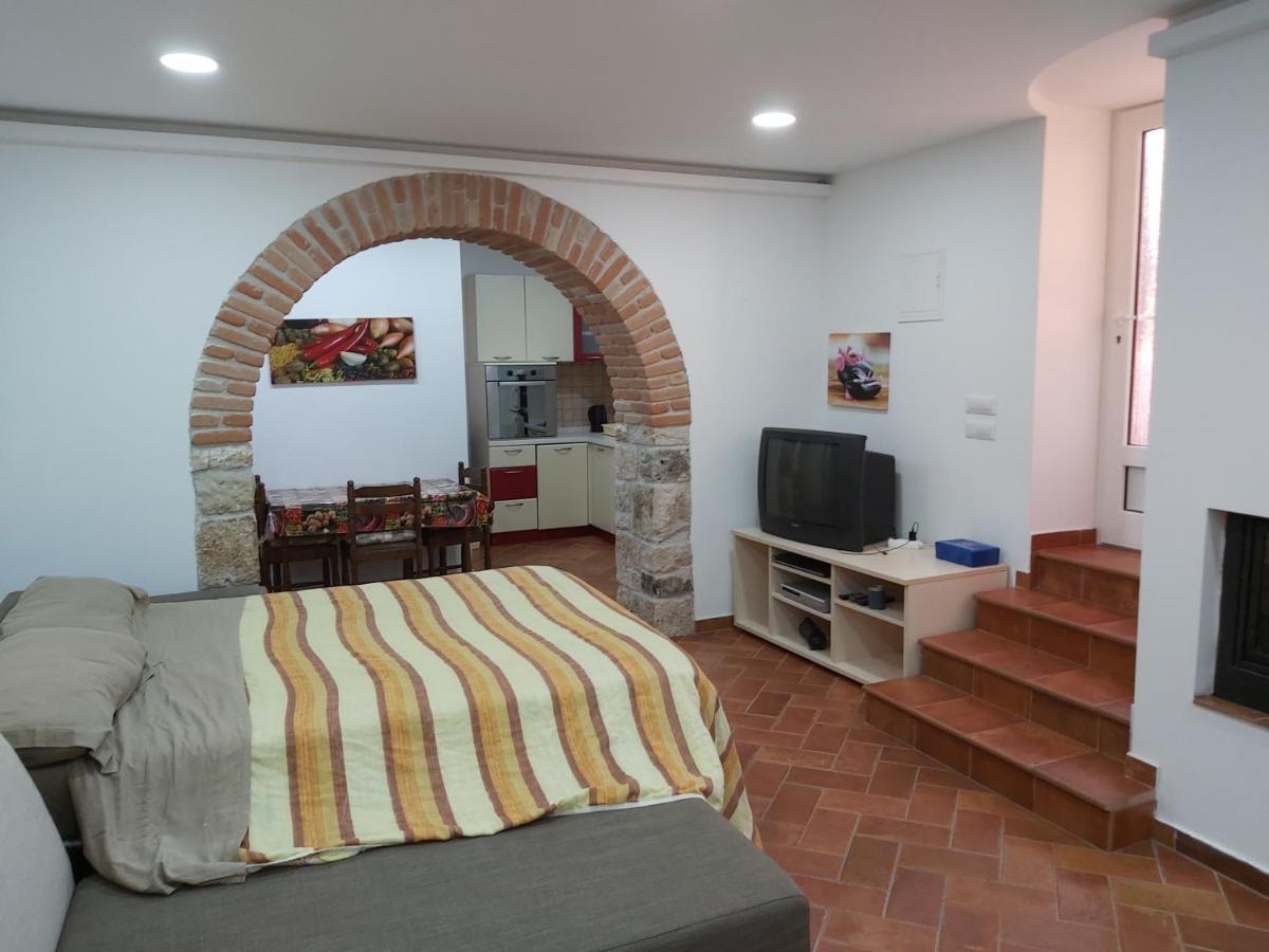Studio Apartman Marko Πόρετς Εξωτερικό φωτογραφία